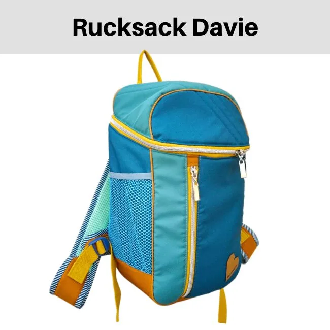 Ein türkiser Wanderrucksack aus Outdoorstoffen