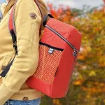 Seitenansicht mit Flaschenfach von Rucksack Davie