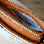 Ansicht des versteckten Reißverschlussfaches der Tasche Adelie S