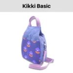 Eine blaue, knautschige Handtasche
